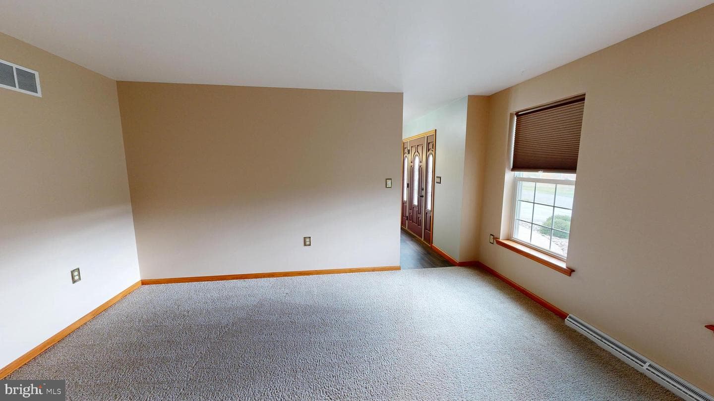 129 Erickson Drive photo 20