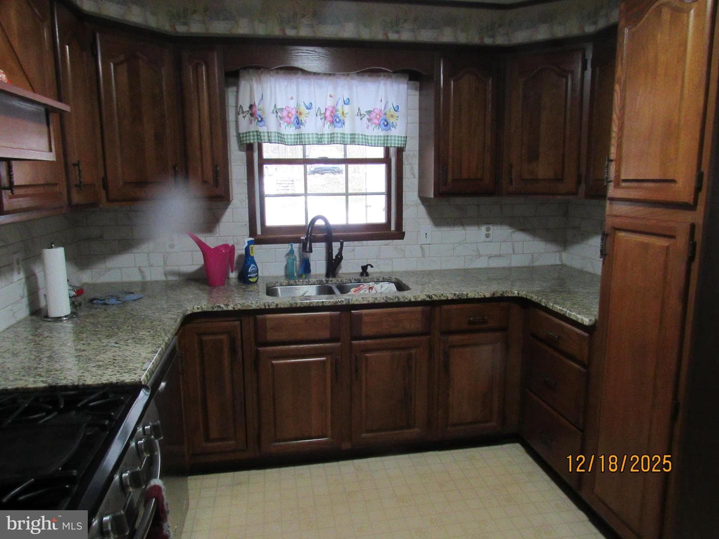 211 Gardenia Lane photo 10