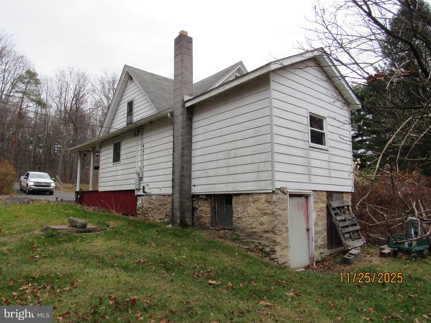 211 Gardenia Lane photo 13