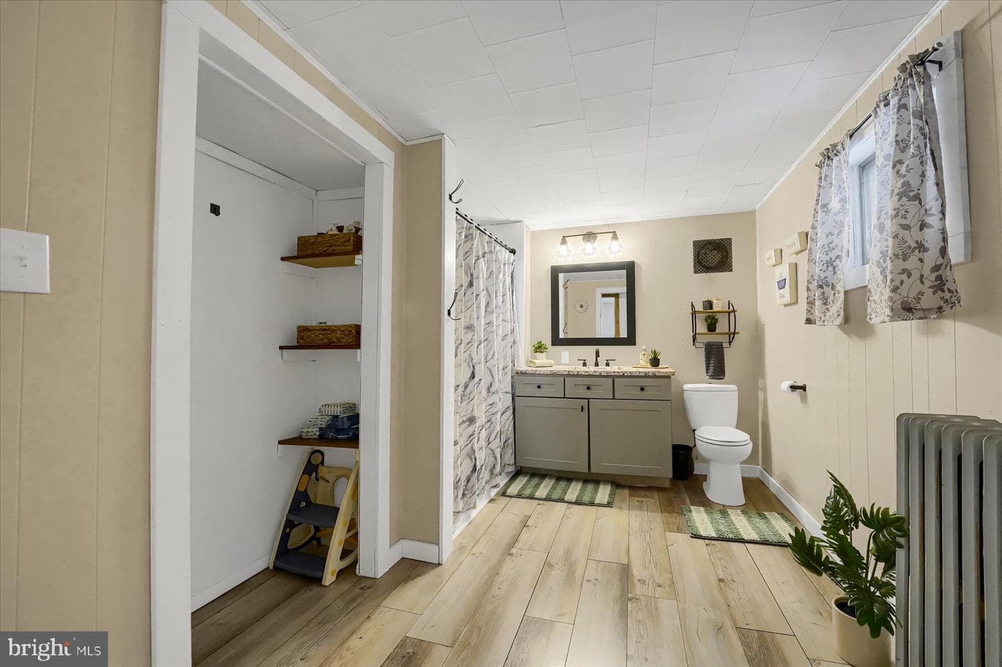 315 Laura Street photo 19