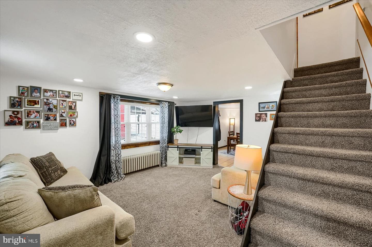 315 Laura Street photo 3