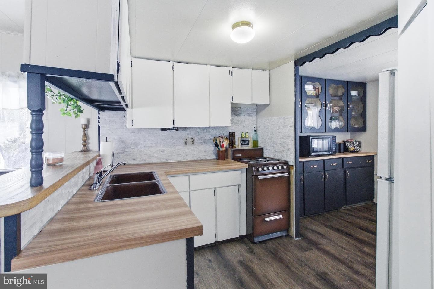 715 Nichols Street photo 7