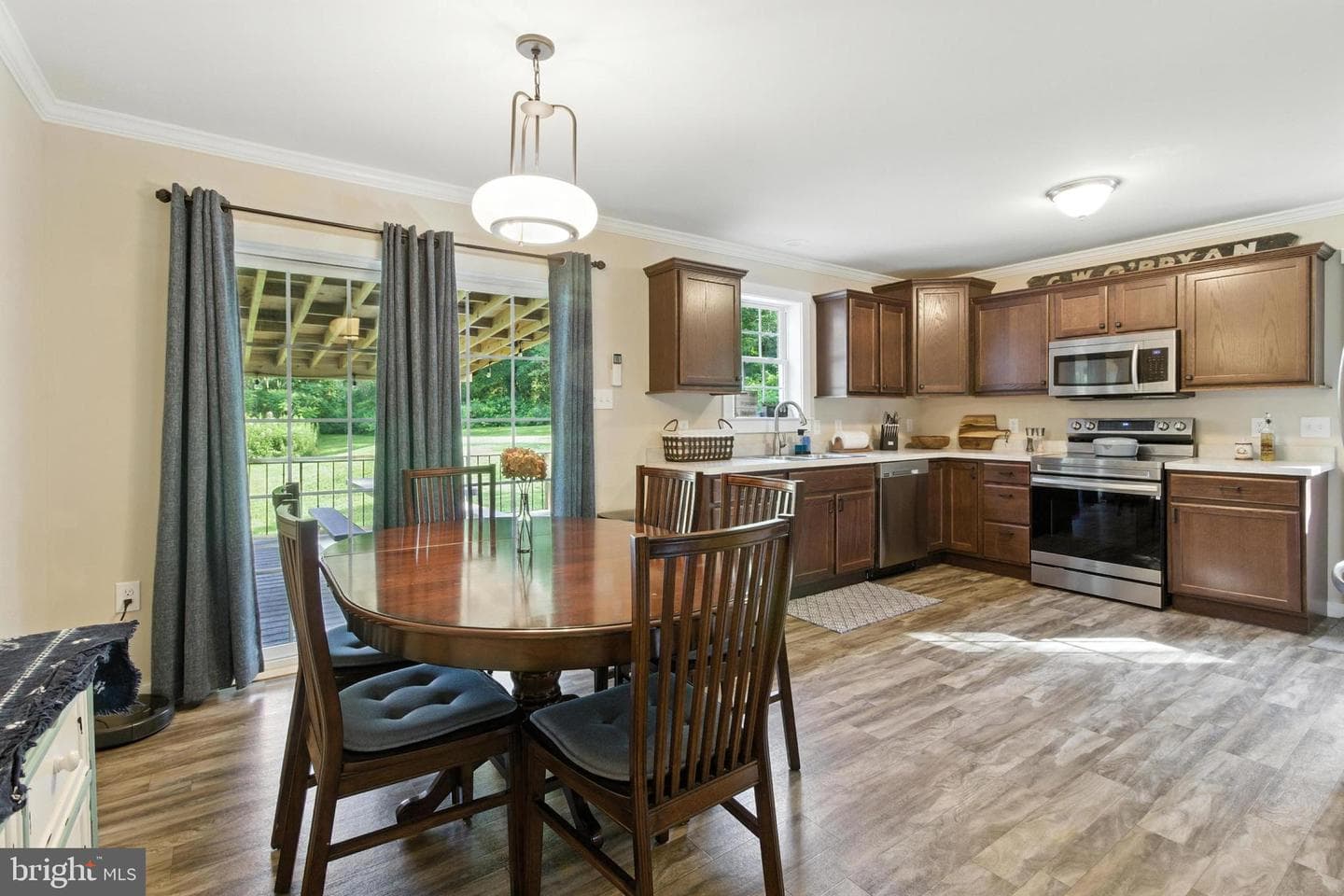 61 Pry Avenue photo 10