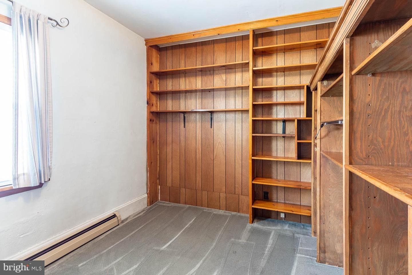 219 Elizabeth Street photo 16