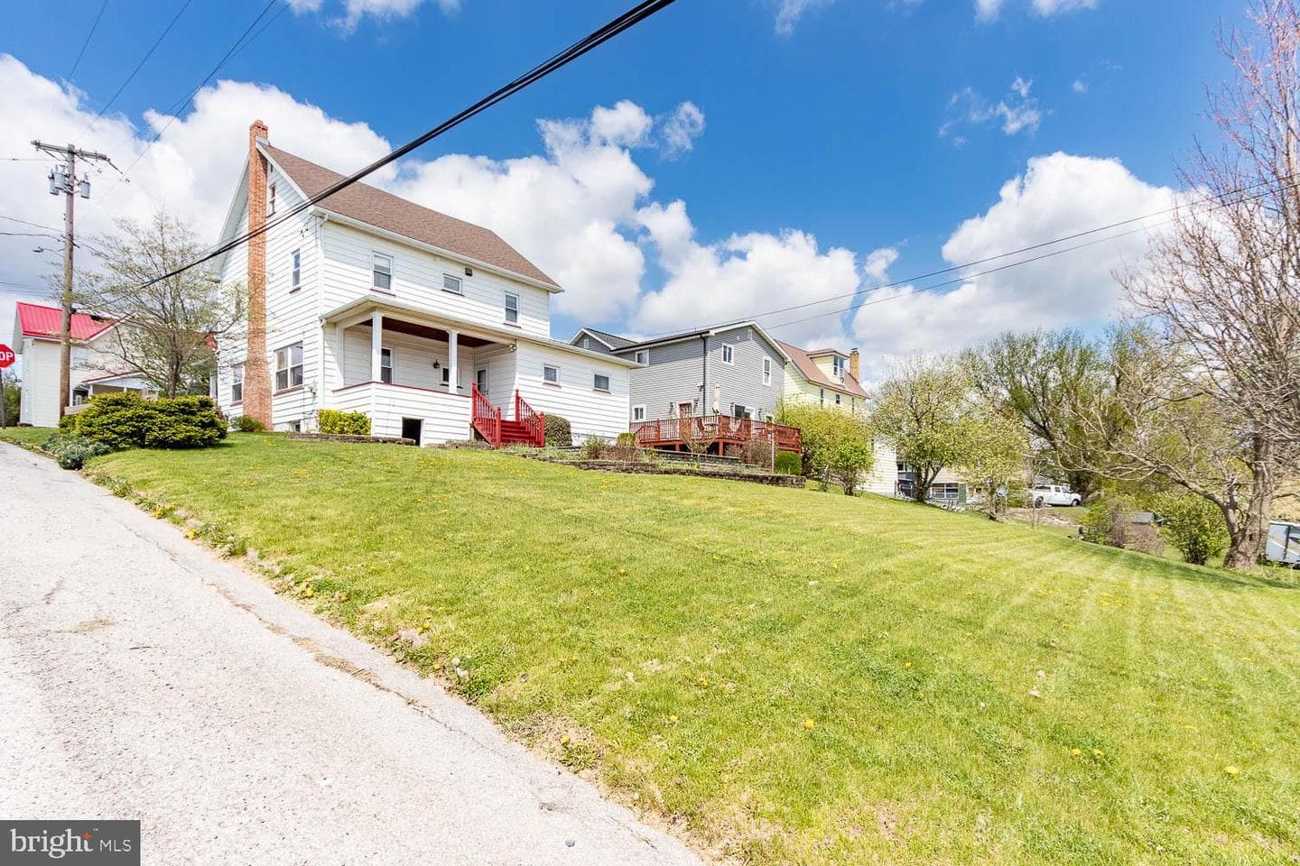 219 Elizabeth Street photo 3