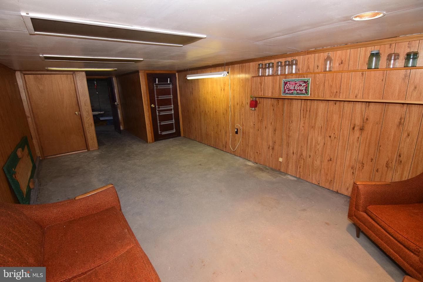 728 Laura Street photo 27