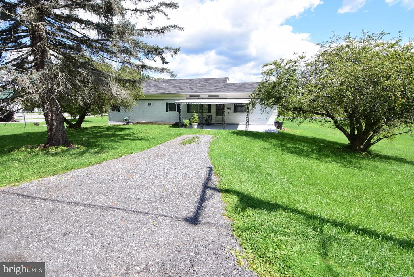 728 Laura Street photo 31