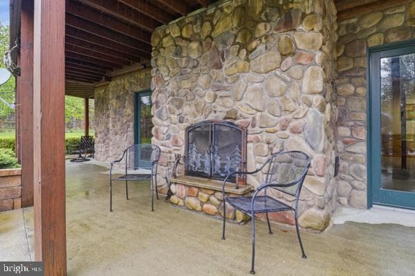 276 Turner Rd photo 9