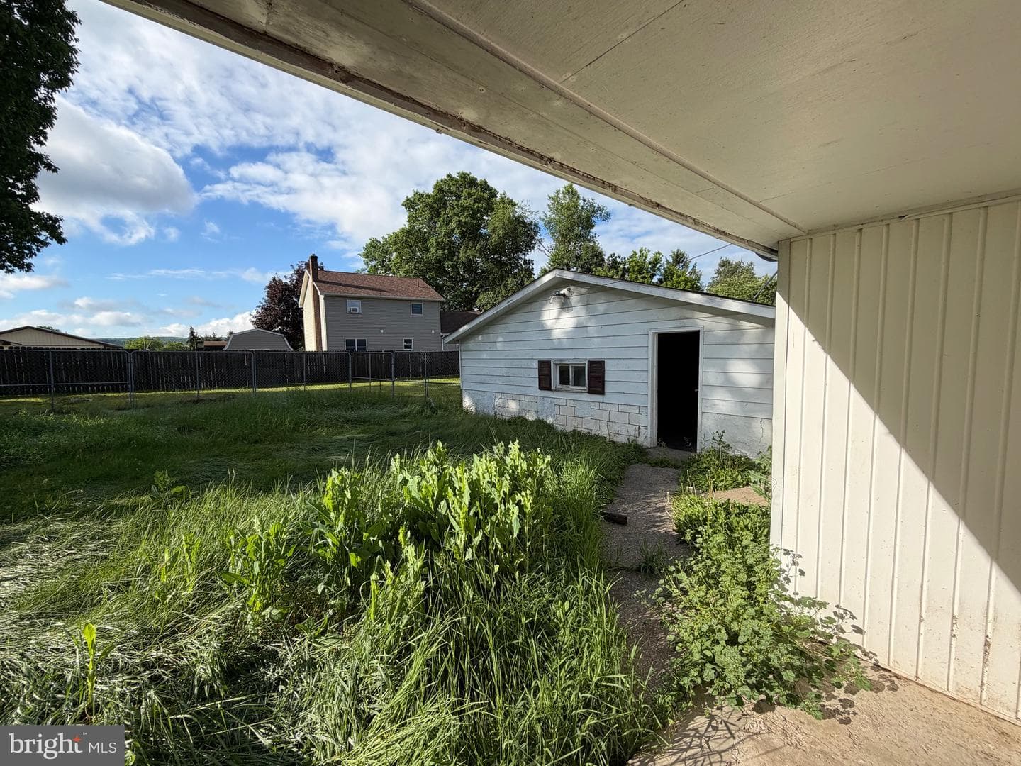 320 Telcott Street photo 12