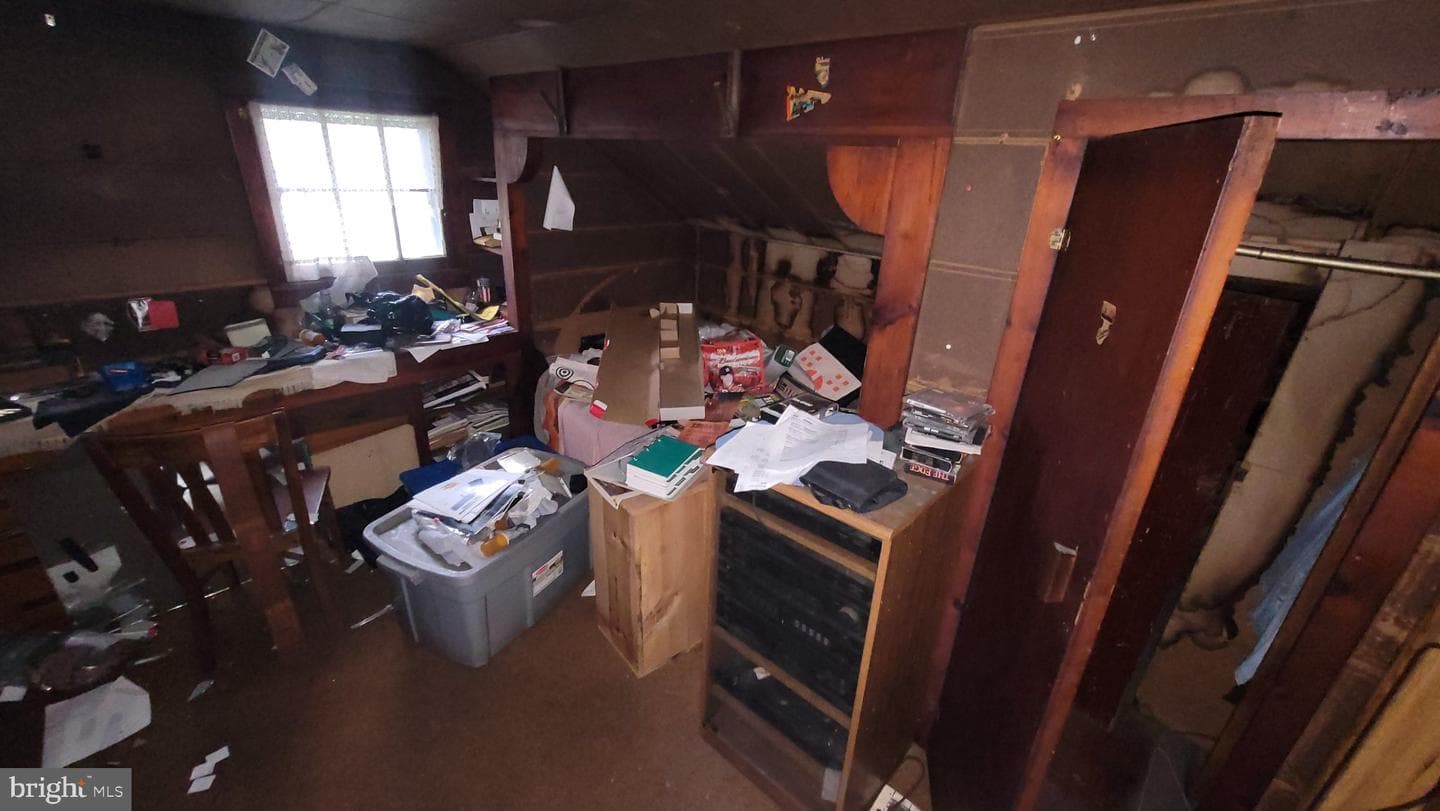 1599 Union Street photo 4