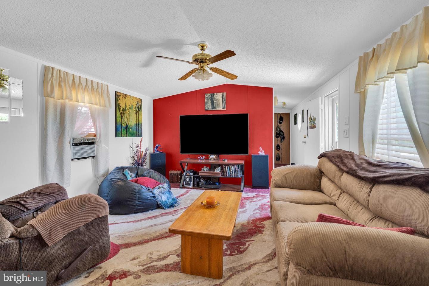 356 Maple Street photo 2