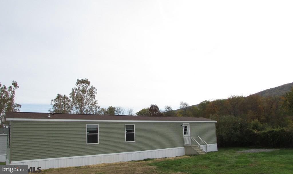 382 Hawk Lane photo 14
