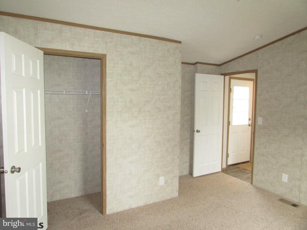 382 Hawk Lane photo 7