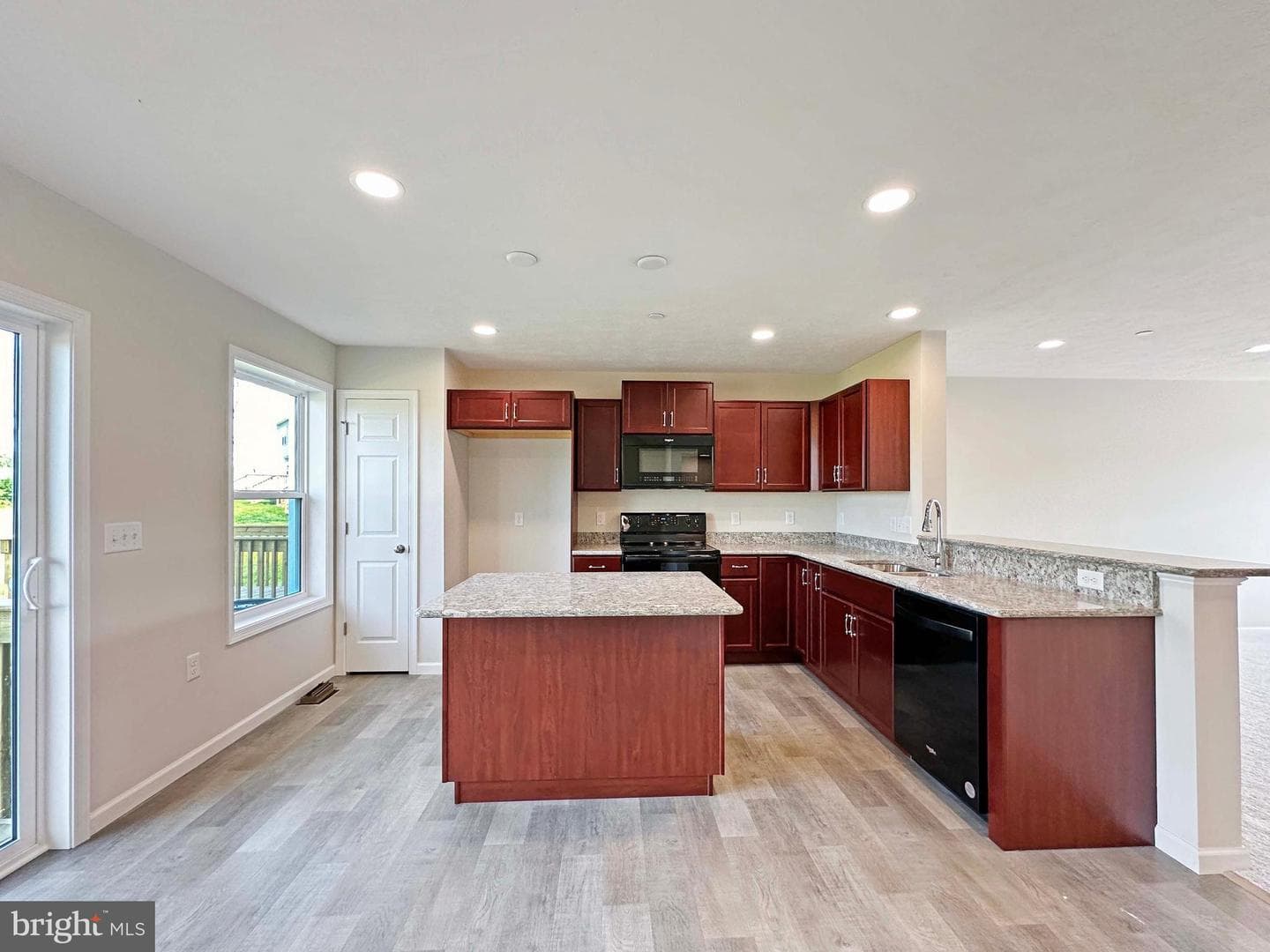 142 Highpoint Park Drive photo 3