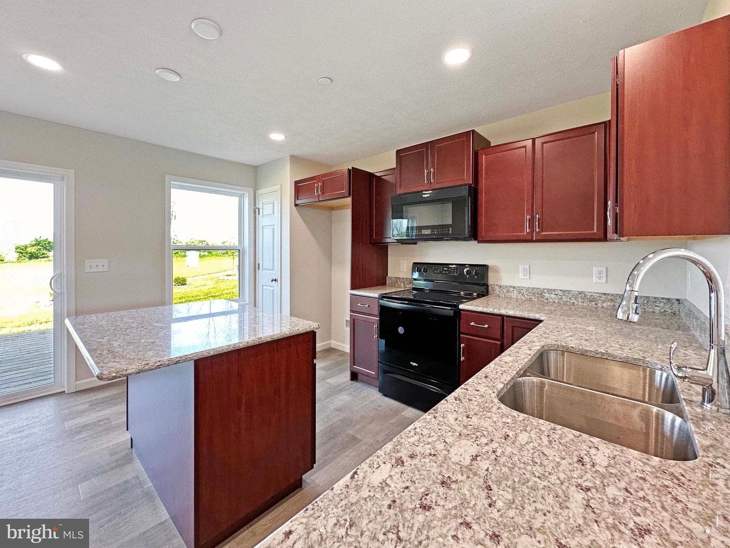 142 Highpoint Park Drive photo 5