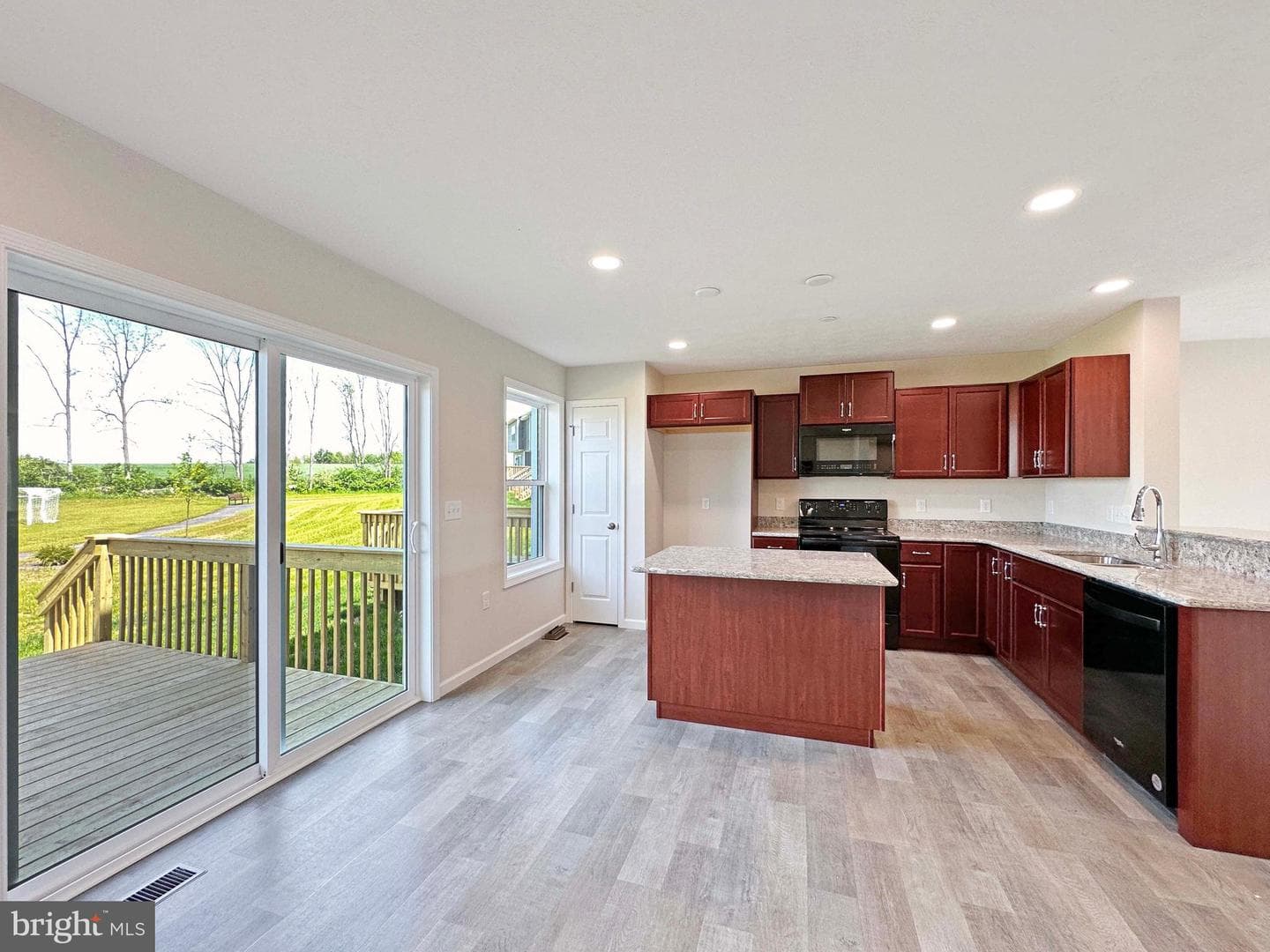142 Highpoint Park Drive photo 9