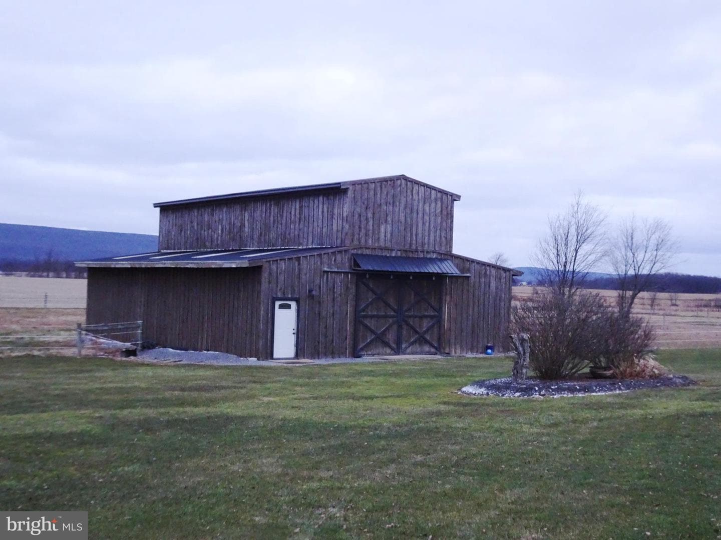 145 Summit Drive photo 10