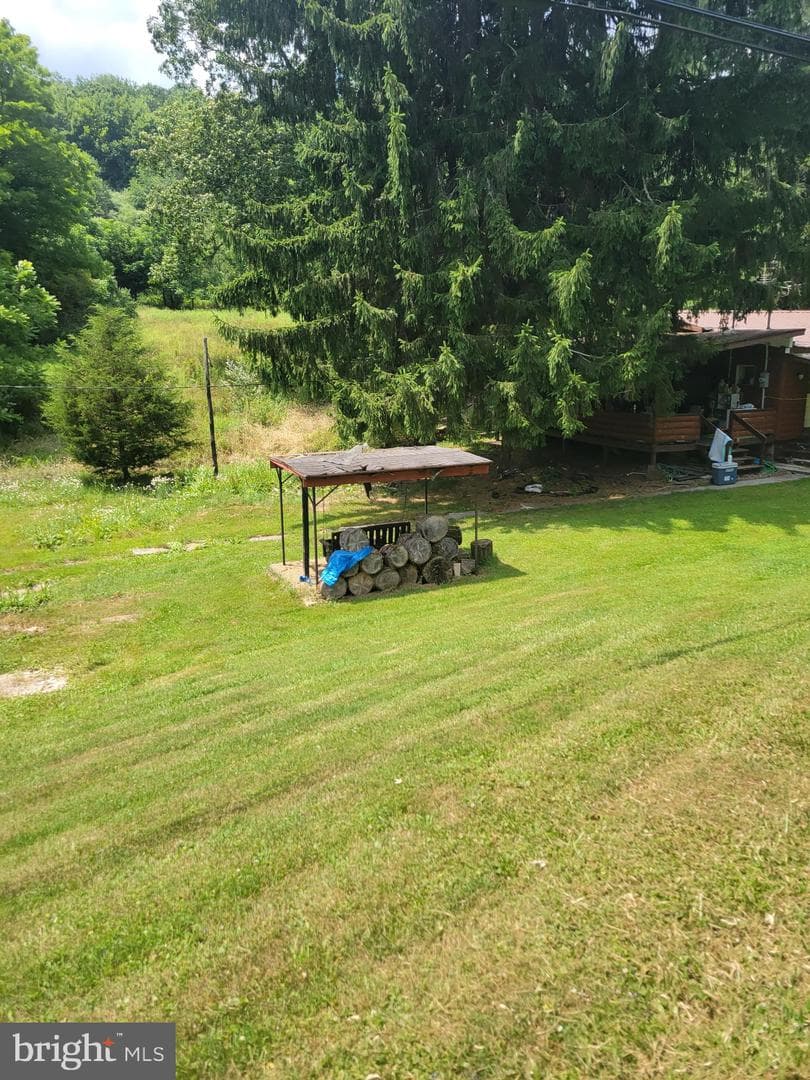 1997 Summit Hill Road photo 17