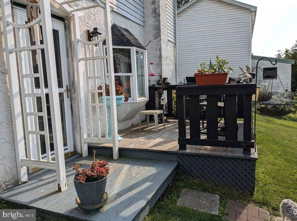 229 E Burnside Street photo 42