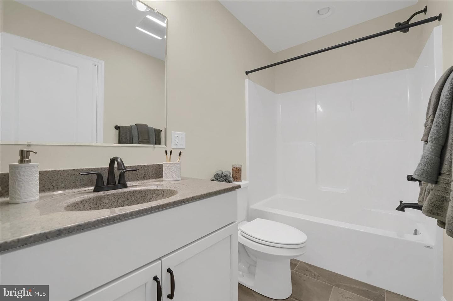 118 Franklin Street photo 26