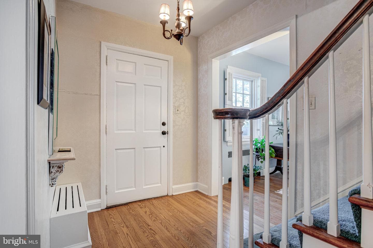 458 E Fairmount Avenue photo 4