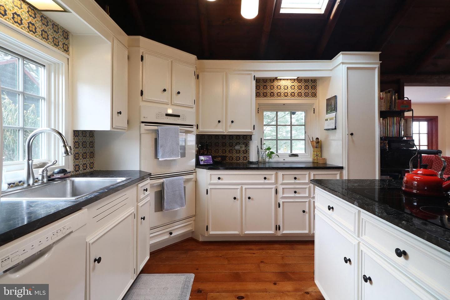 448 Hecla Road photo 16