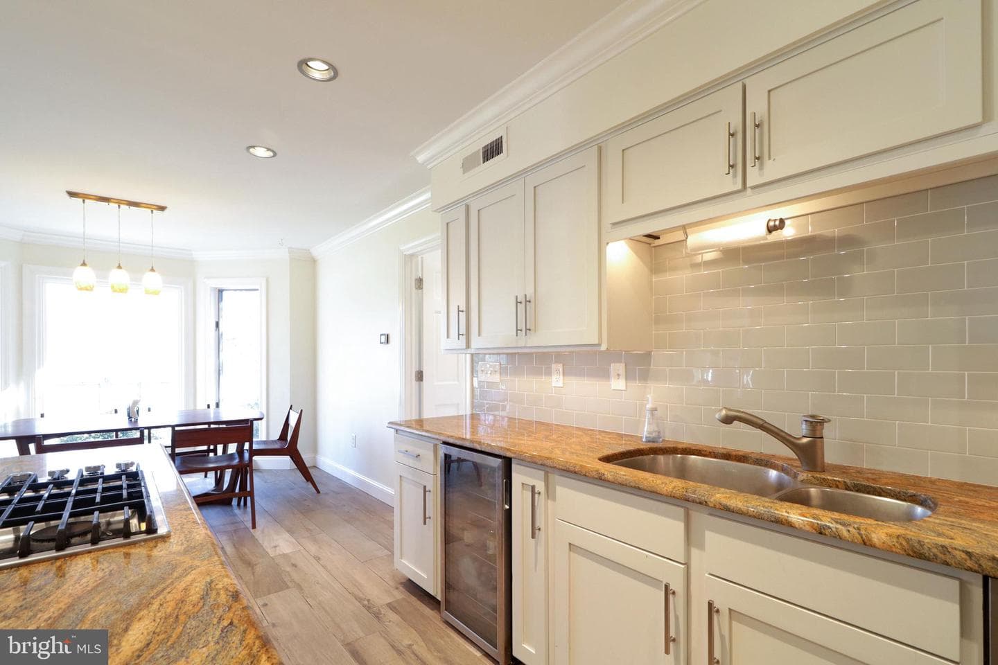 2610 Sleepy Hollow Drive photo 30