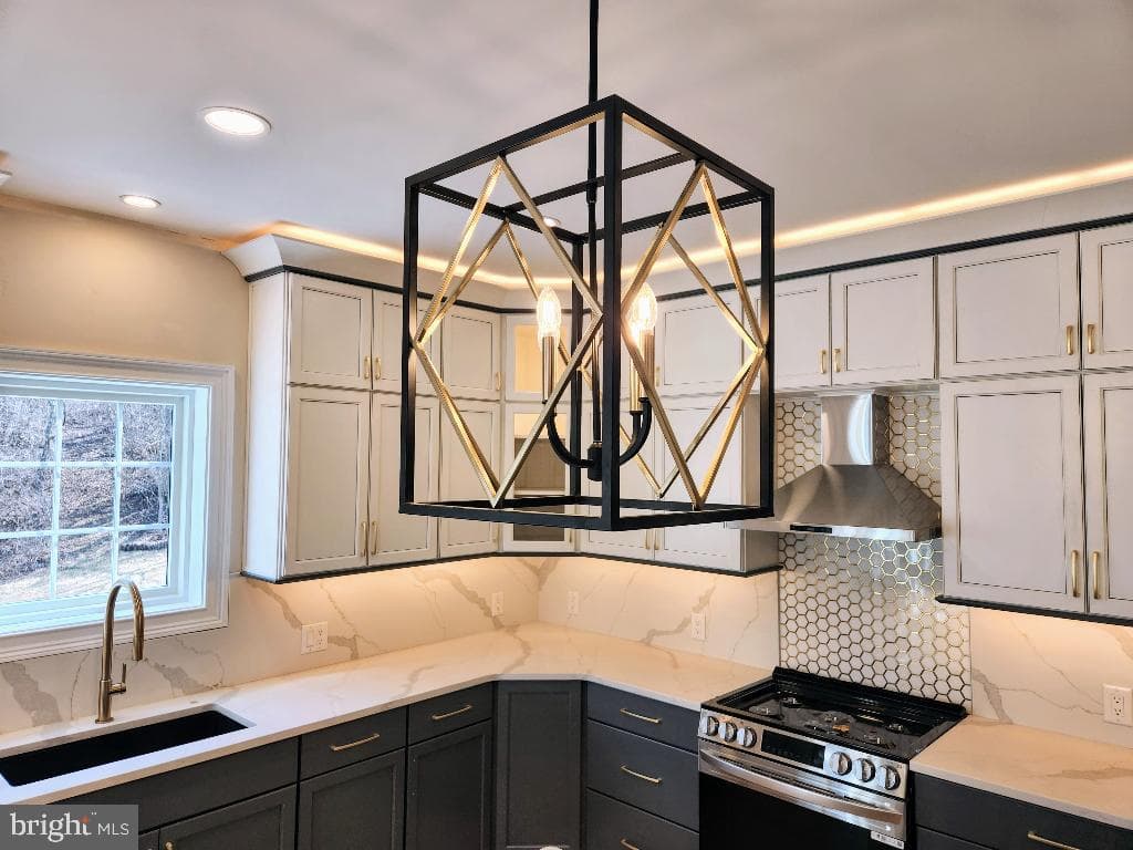 240 Banyan Drive photo 13