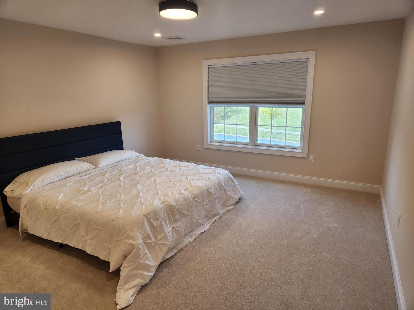 240 Banyan Drive photo 28