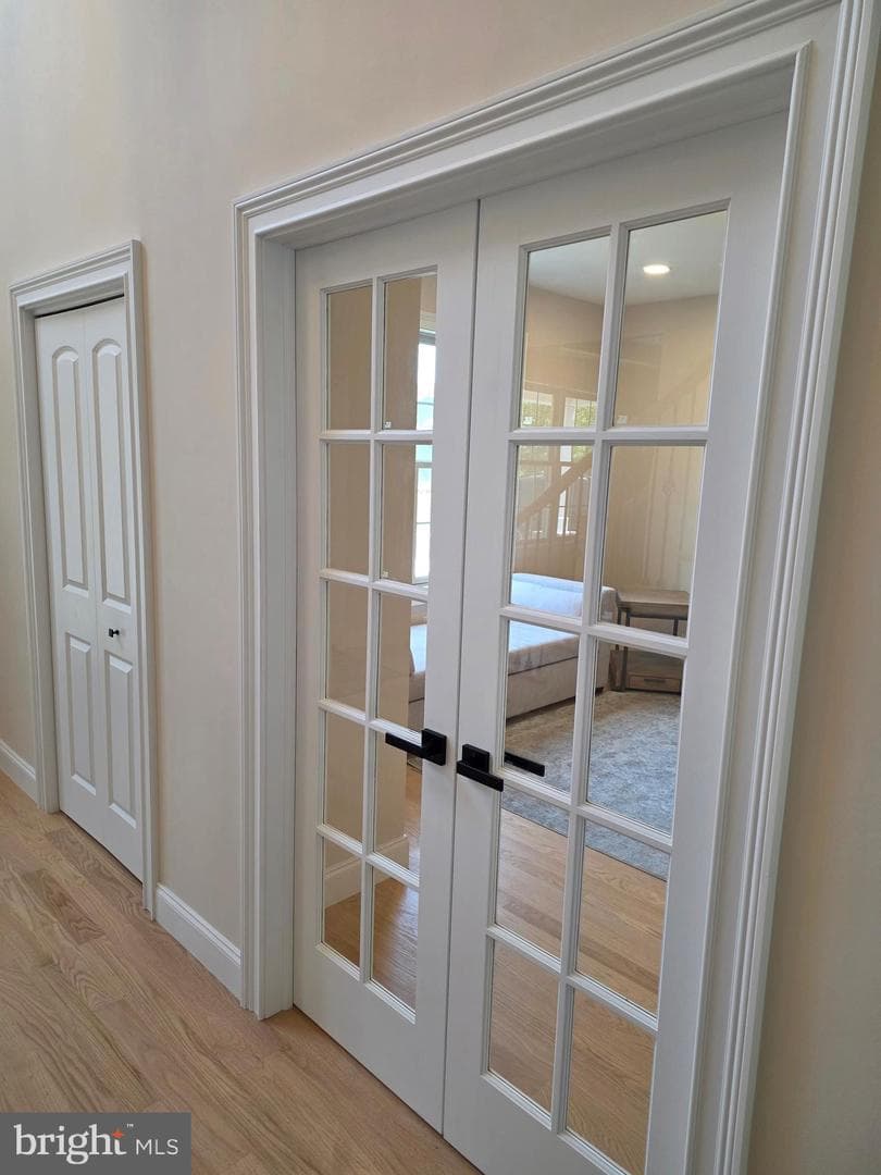 240 Banyan Drive photo 7