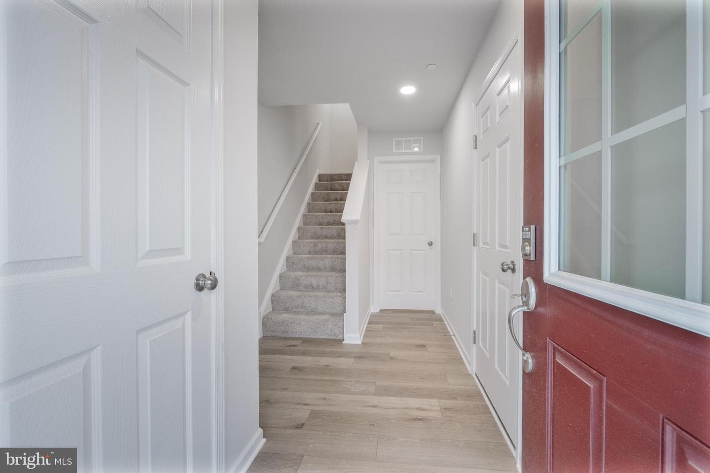 128 Dolomite Drive photo 2