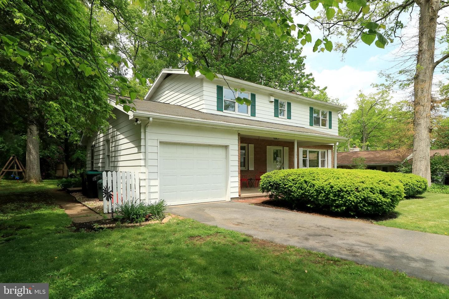 131 W Marylyn Avenue photo 4