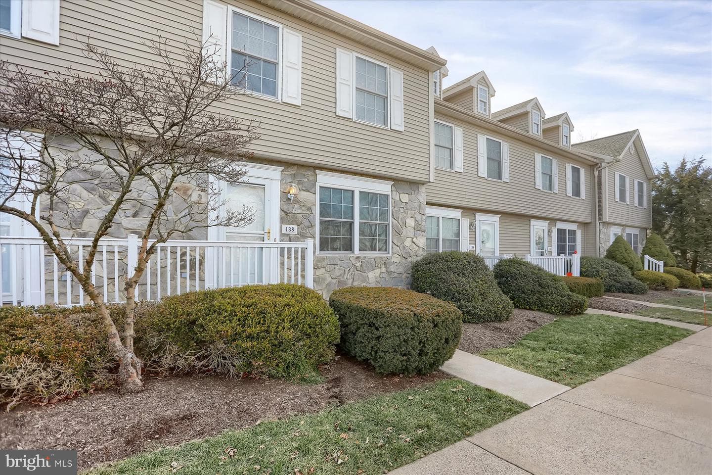 138 Birchtree Court photo 3