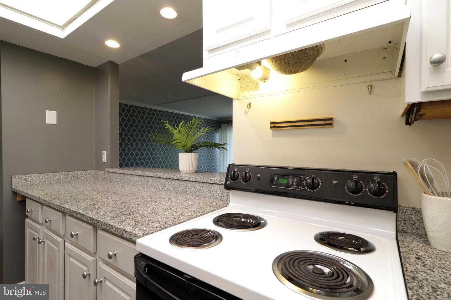 804 Stratford Drive #11 photo 14