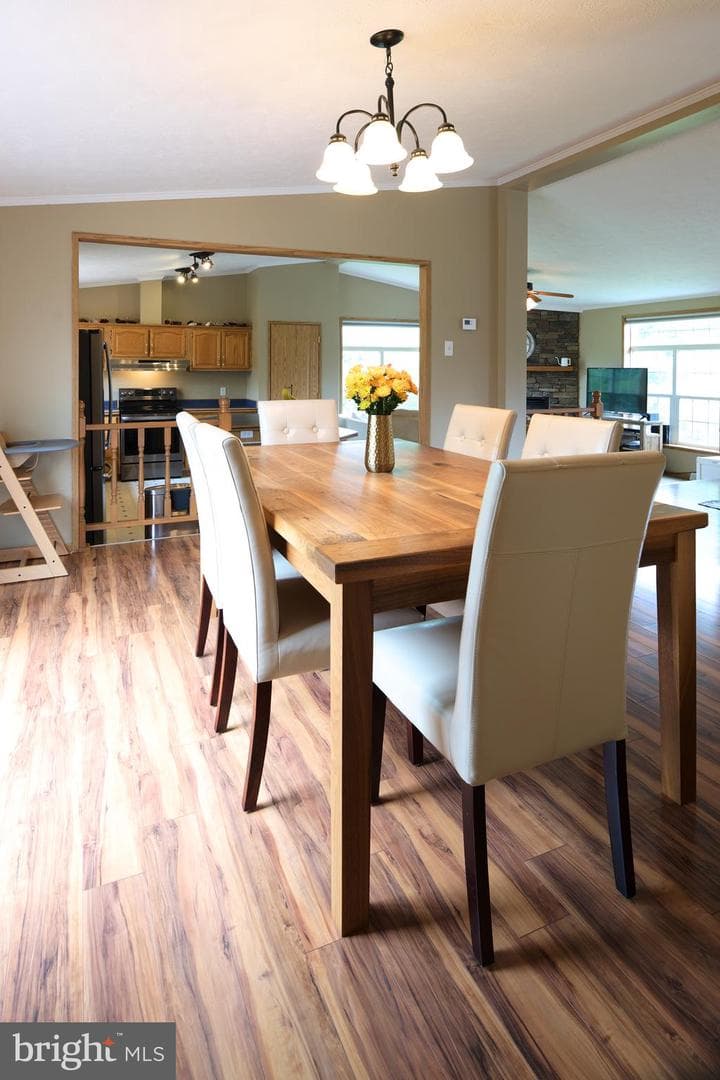 108 Jeremy Place photo 21