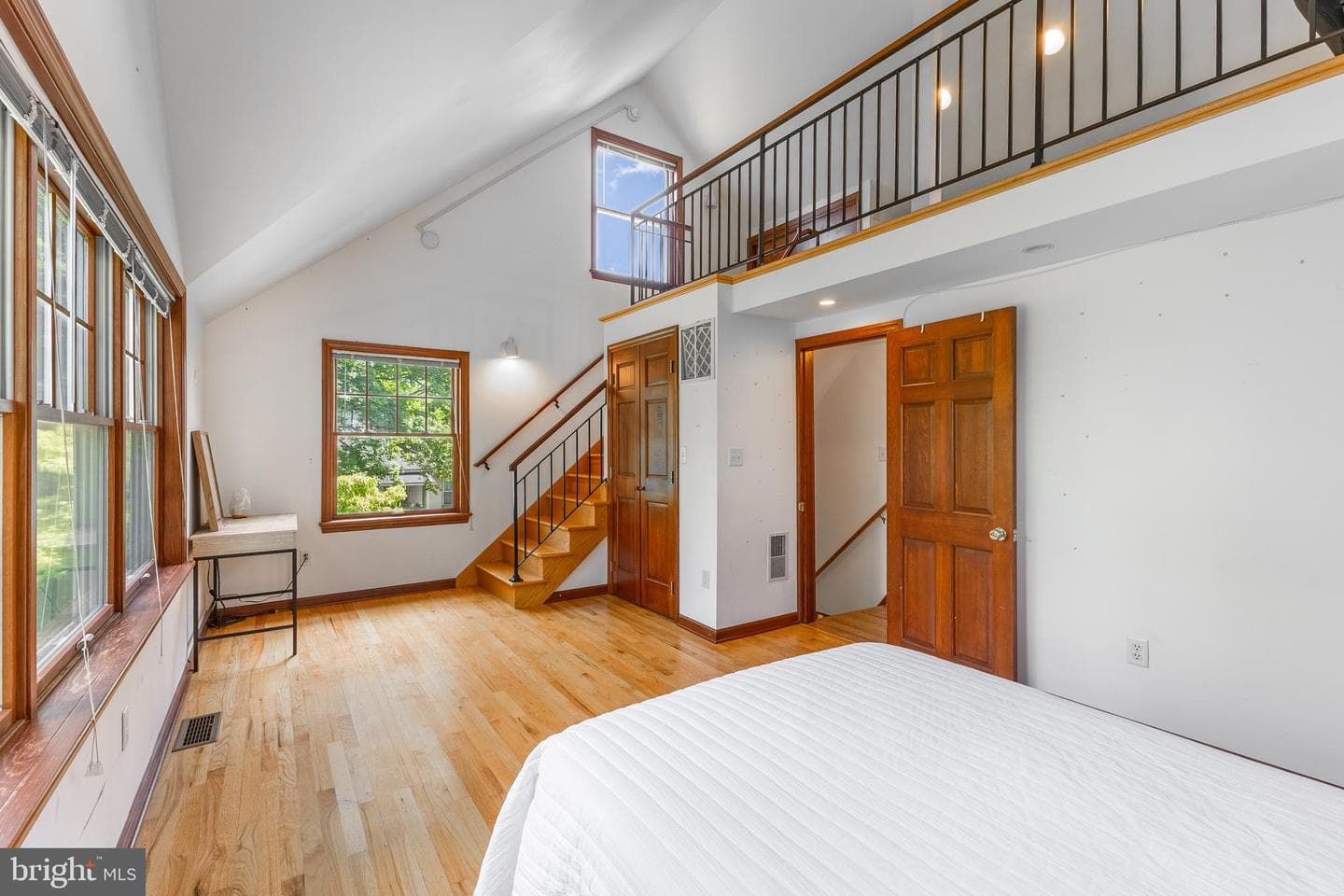 1101 W Beaver Avenue photo 22