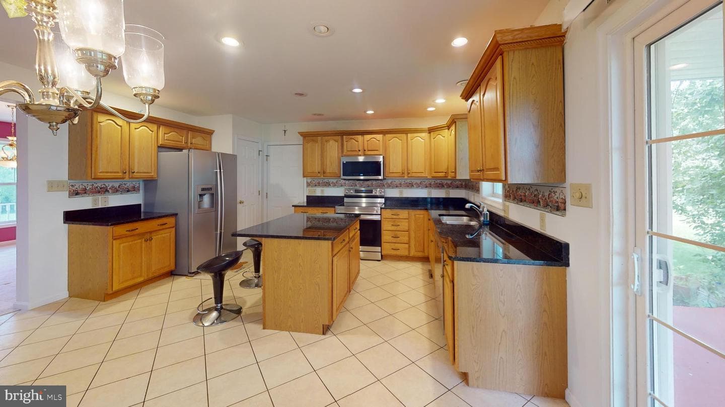 81 Bethel Court photo 15