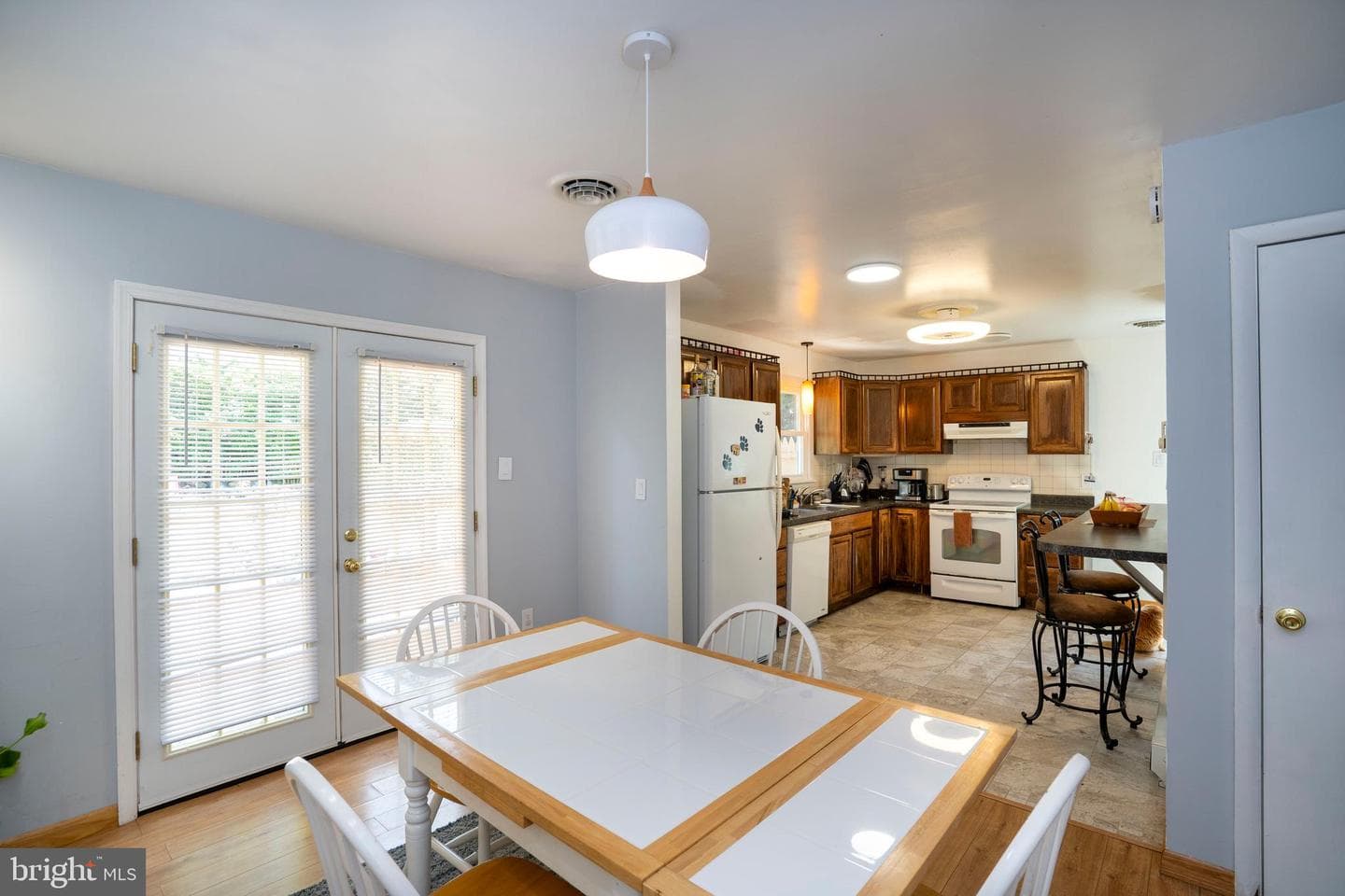 120 Creekside Drive photo 31