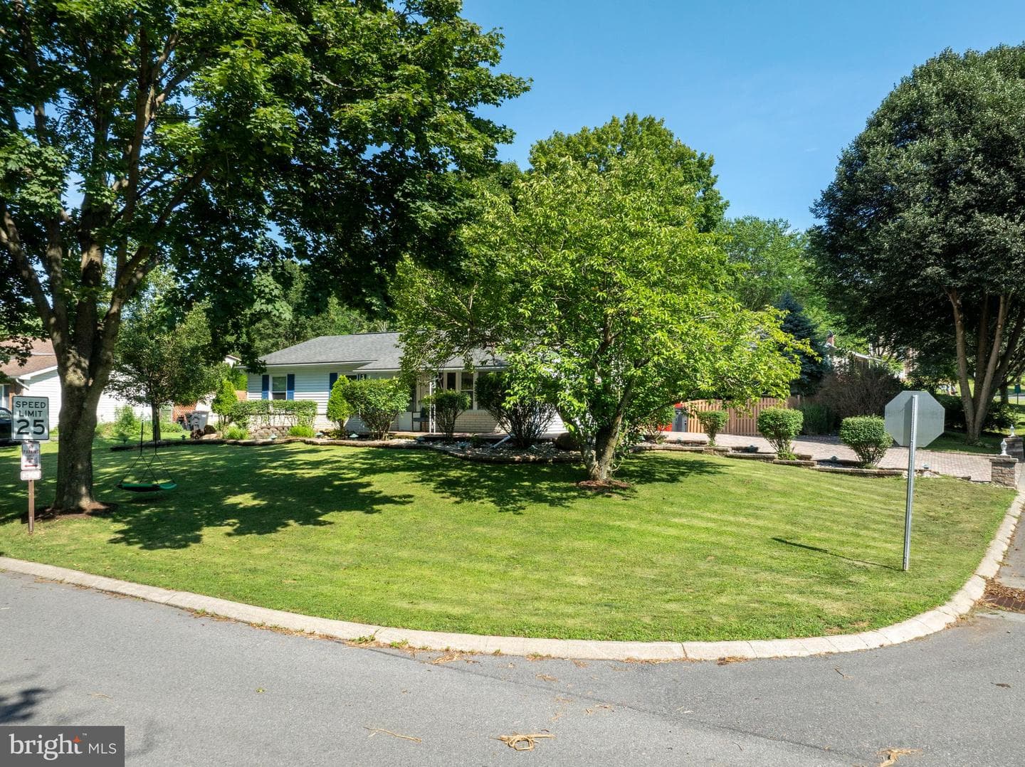 120 Creekside Drive photo 5