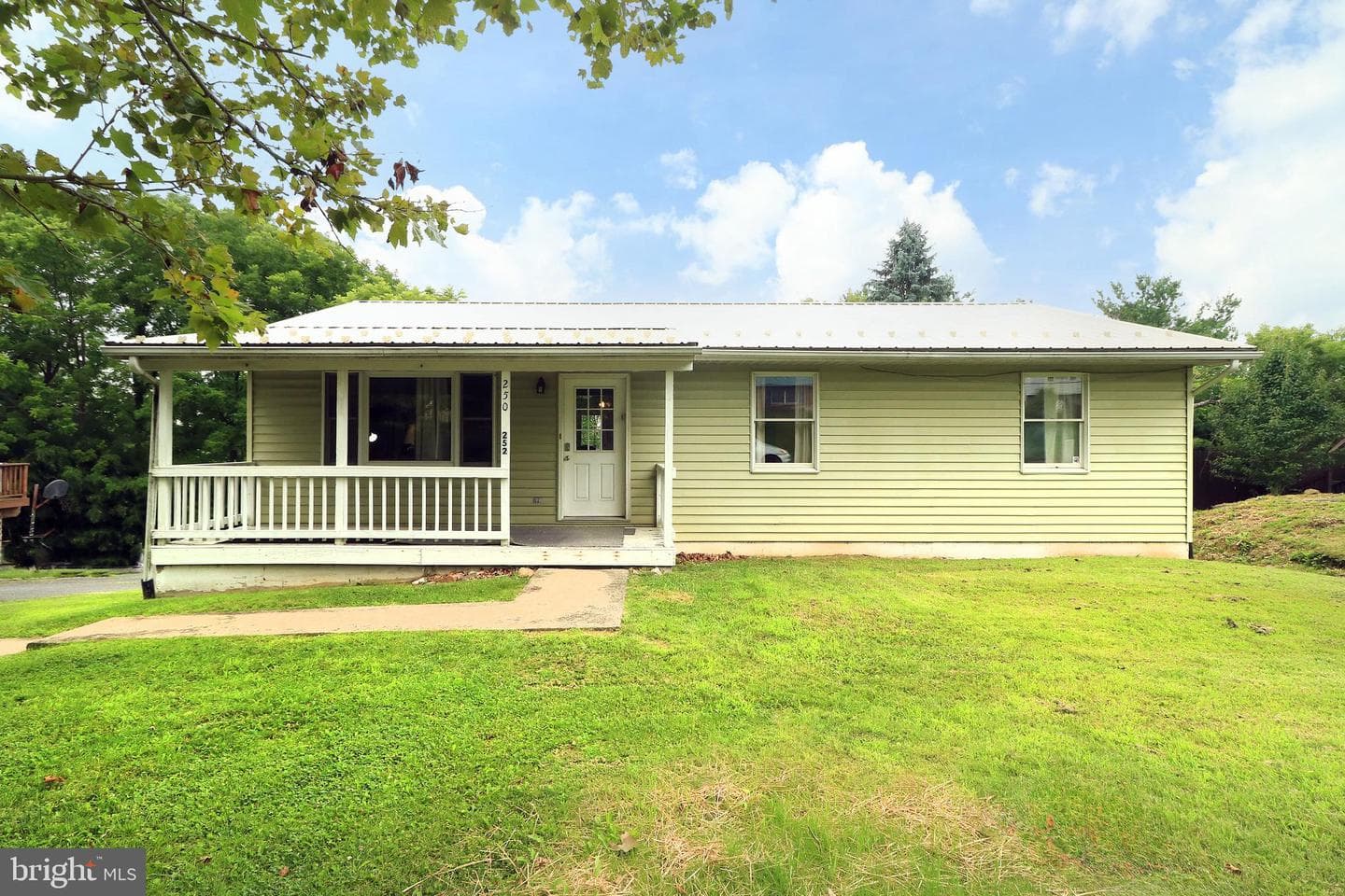 250 1st Avenue photo 33