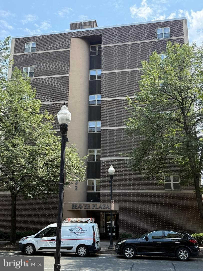 222 W Beaver Avenue #304 photo 3