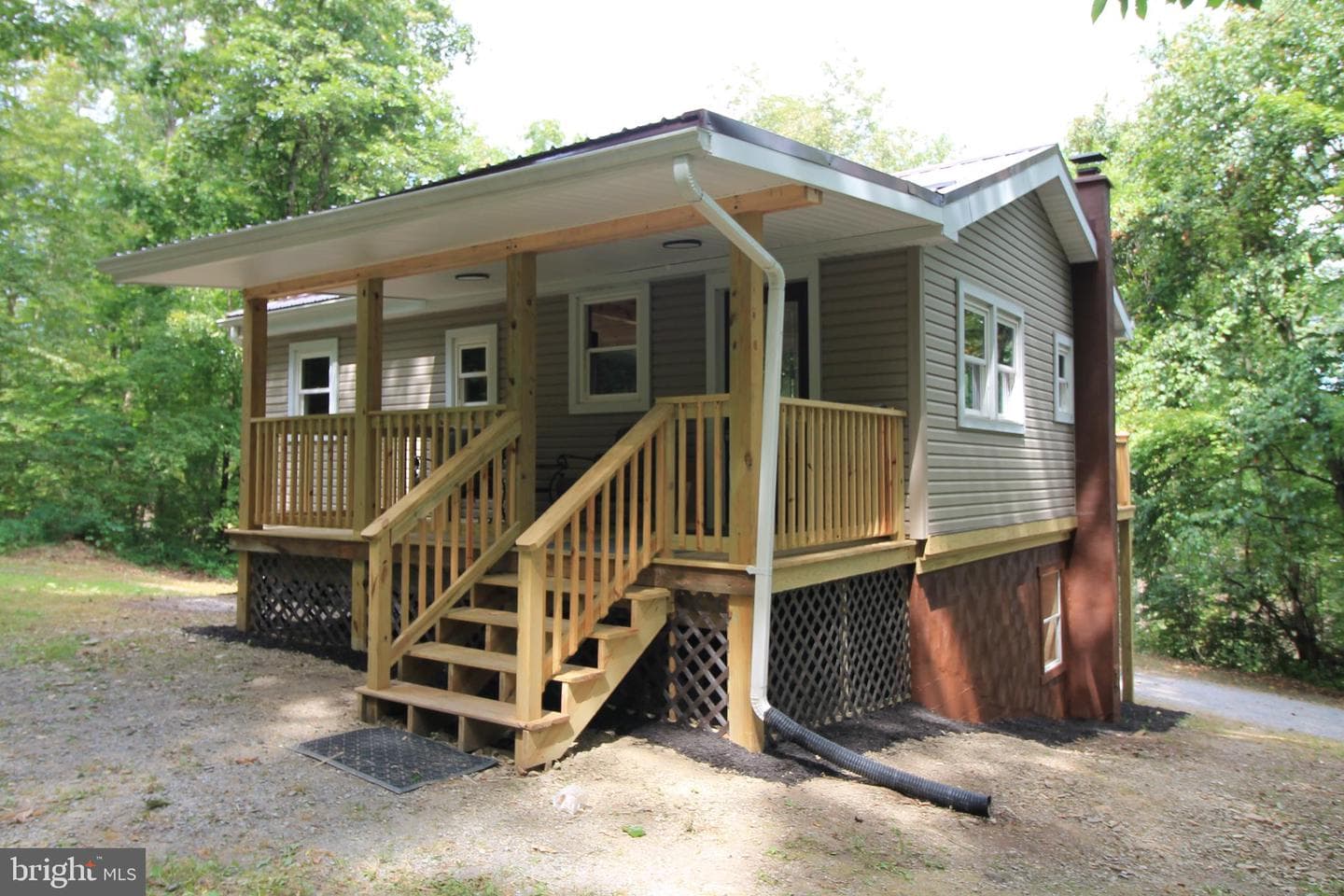 125 Eagles Nest Road photo 1