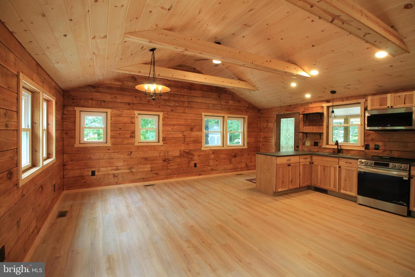 125 Eagles Nest Road photo 9