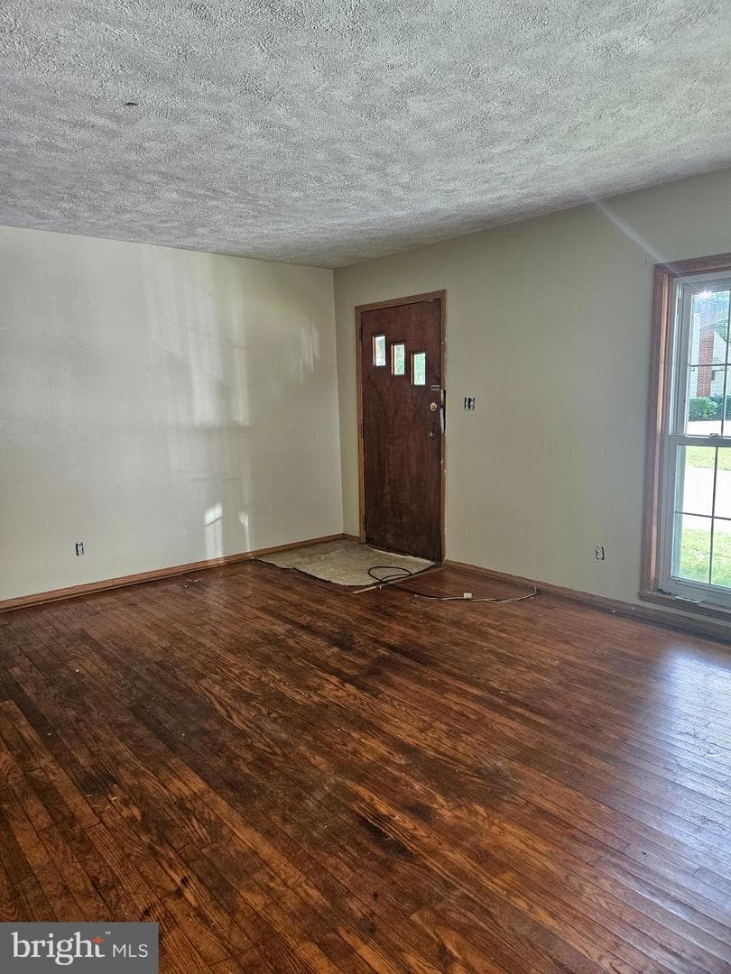 113 Locust Street photo 3