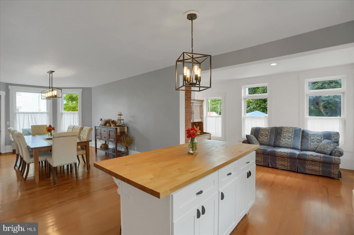 123 Penn Street photo 12