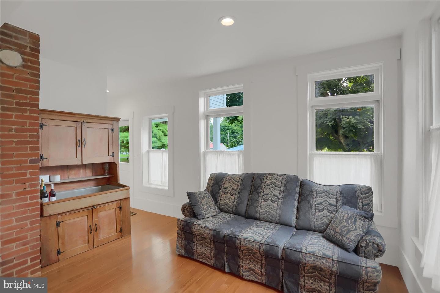 123 Penn Street photo 15