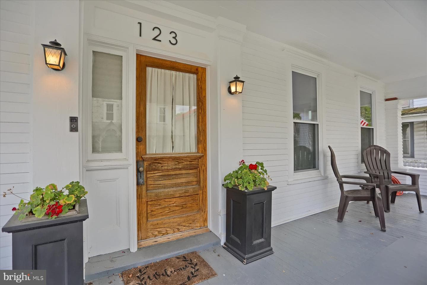 123 Penn Street photo 5