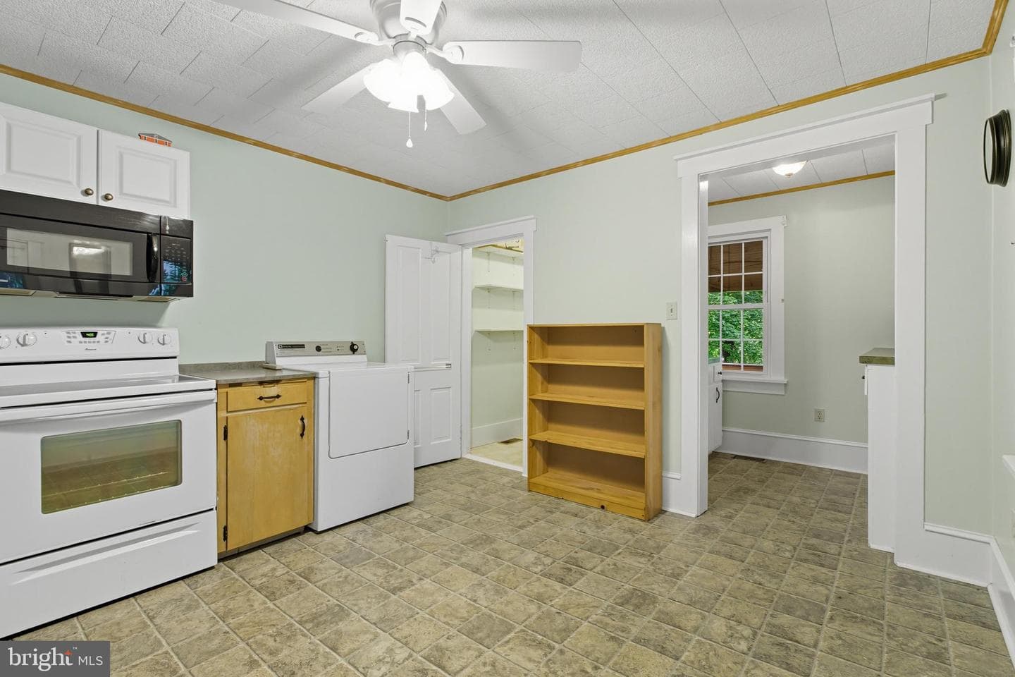 645 W Water Street photo 21