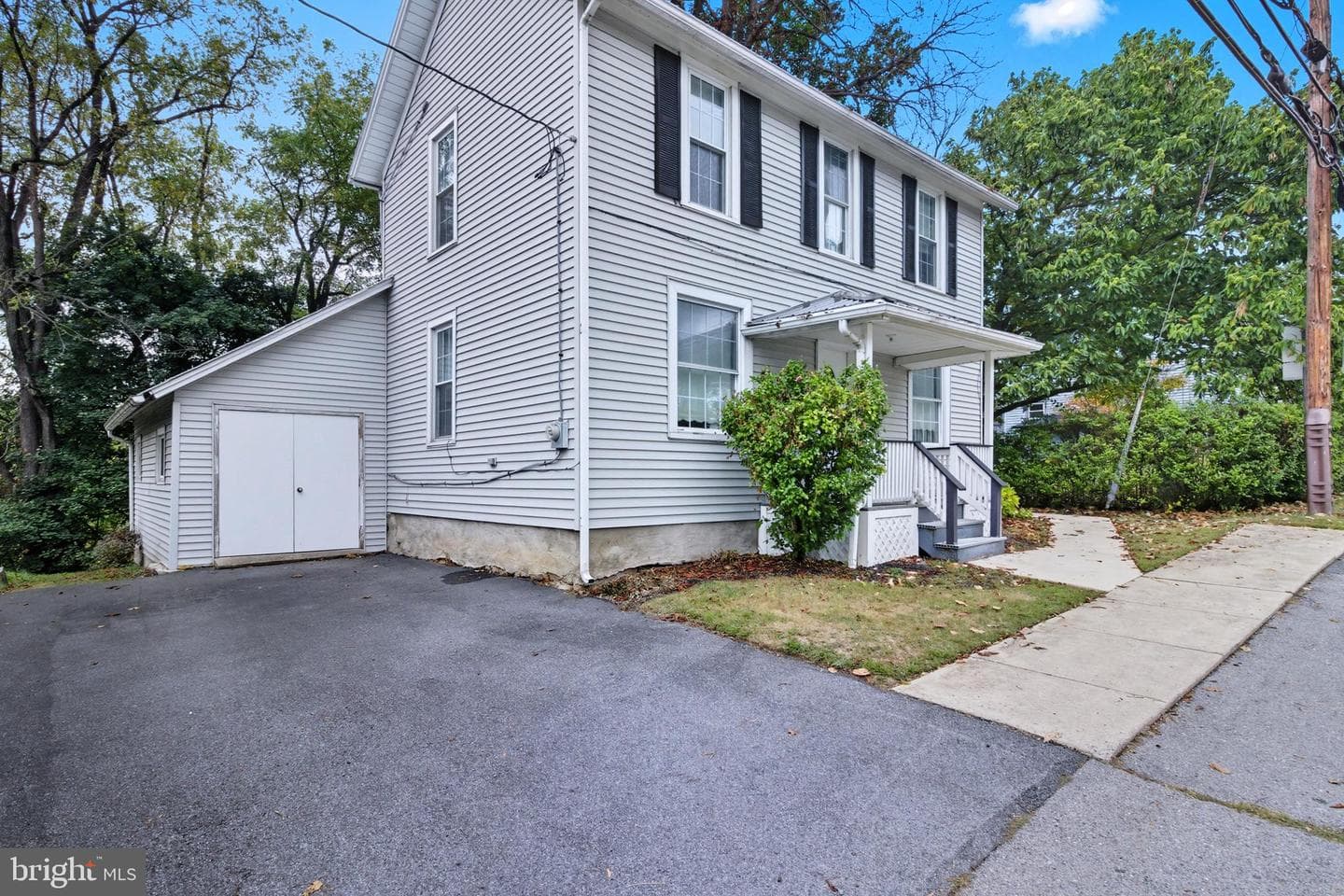 645 W Water Street photo 5
