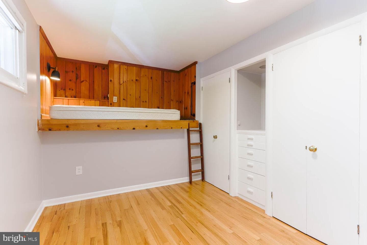 416 E Irvin Avenue photo 13